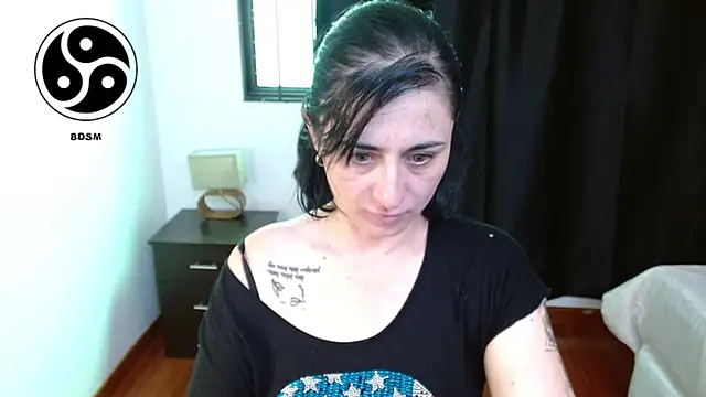 Snapshot of lincebdsm chatting on December 1, 2025, 7:48 pm lincebdsm online show from December 1, 2025, 7:48 pm