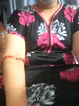 Snapshot of couple_new_enjoy chatting on May 15, 2026, 5:11 pm couple new enjoy online show from May 15, 2026, 5:11 pm