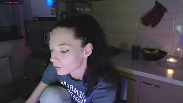 AyanaGrumpix online show from April 9, 2026, 1:07 am