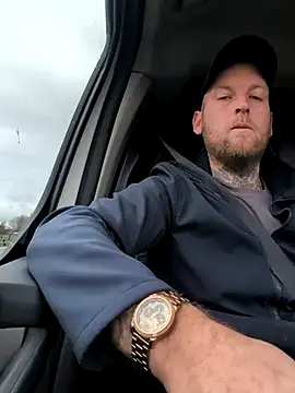 dave32000 online show from February 13, 2026, 9:53 am