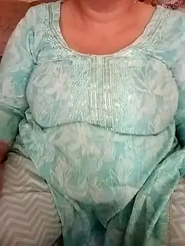 Snapshot of Simran_008 chatting on March 1, 2026, 7:30 am Simran 008 online show from March 1, 2026, 7:30 am