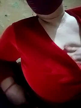 Snapshot of Simran_008 chatting on February 15, 2026, 12:22 am Simran 008 online show from February 15, 2026, 12:22 am