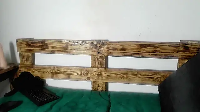 elfaty online show from March 23, 2026, 5:18 am