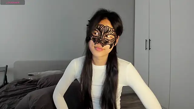 HelenBlazeTrt online show from June 16, 2026, 2:11 am