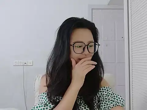 yunchui0101 online show from February 21, 2026, 5:31 am