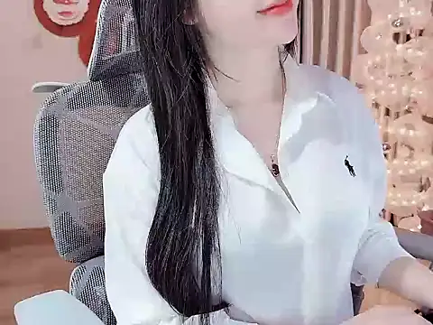 Snapshot of Agnelyn___ chatting on February 23, 2026, 1:55 pm Agnelyn online show from February 23, 2026, 1:55 pm