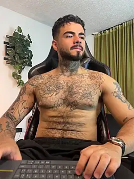 Snapshot of Benjii_Carter1 chatting on June 27, 2026, 12:38 am Benjii Carter1 online show from June 27, 2026, 12:38 am