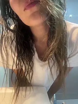 justinahallo online show from February 21, 2026, 5:31 am