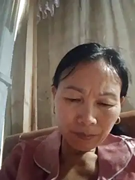 Snapshot of Kiss_love2 chatting on June 15, 2026, 2:34 am Kiss love2 online show from June 15, 2026, 2:34 am