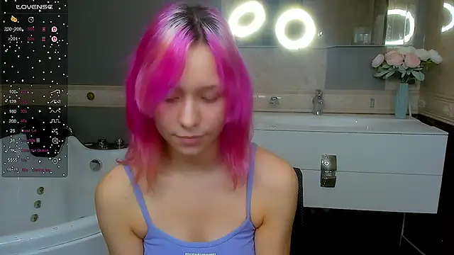 EmilyTrase online show from March 27, 2026, 8:26 am