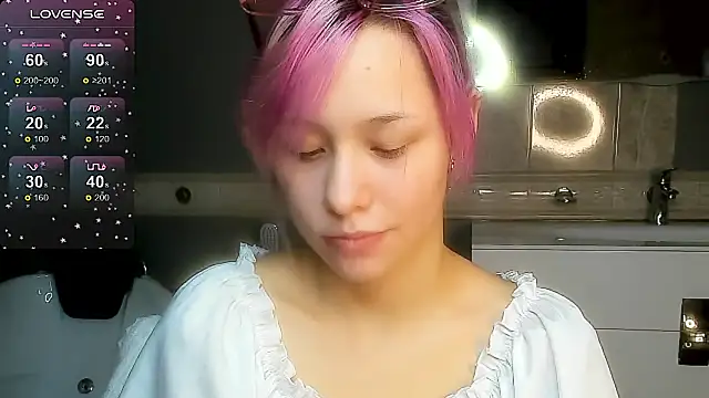 EmilyTrase online show from April 6, 2026, 1:12 am