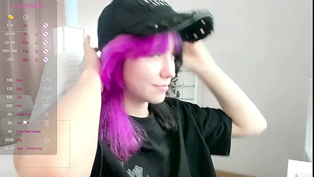 Snapshot of EmilyTrase chatting on June 27, 2026, 1:11 am EmilyTrase online show from June 27, 2026, 1:11 am