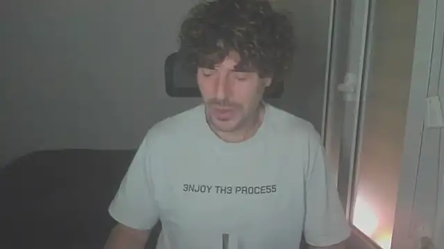 Snapshot of joaquin420_hot chatting on February 13, 2026, 10:37 am joaquin420 hot online show from February 13, 2026, 10:37 am