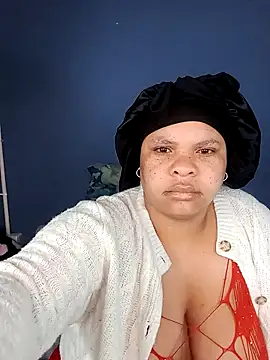 Snapshot of Sweet-Bella17 chatting on July 9, 2026, 4:57 am Sweet-Bella17 online show from July 9, 2026, 4:57 am