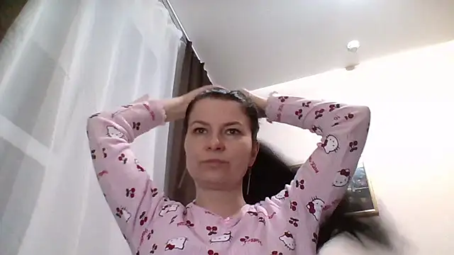 Clover Shine online show from February 19, 2026, 5:21 pm