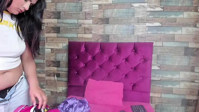 Kitty Tits online show from February 19, 2026, 12:24 pm