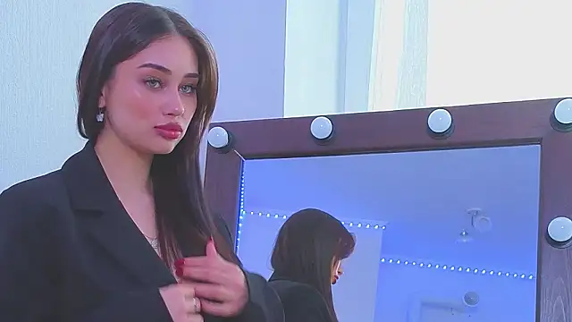 Sofia Plump online show from March 5, 2026, 12:13 pm