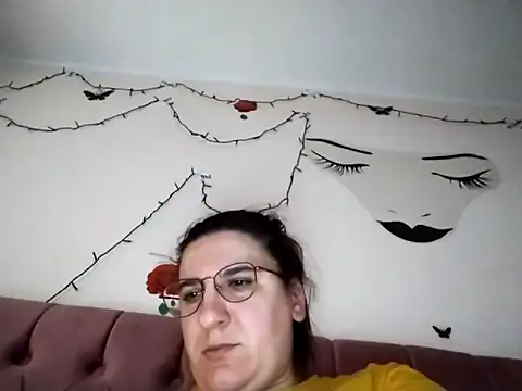 Snapshot of dana92vat chatting on February 9, 2026, 6:17 pm dana92vat online show from February 9, 2026, 6:17 pm