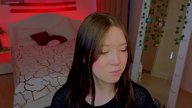 MmollyMay online show from March 29, 2026, 10:17 am