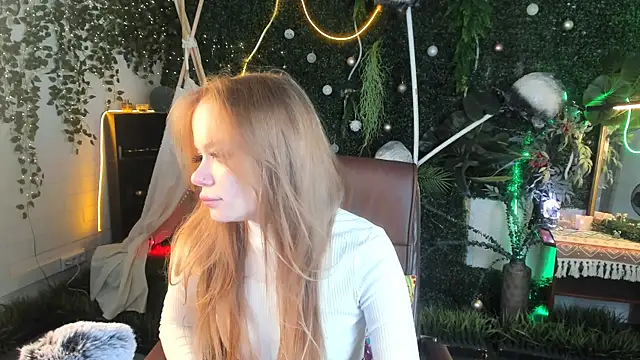 Snapshot of AmyNox chatting on July 7, 2026, 9:13 am AmyNox online show from July 7, 2026, 9:13 am