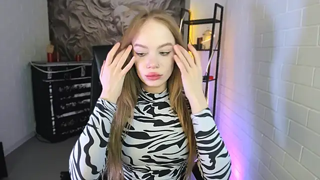 AmyNox online show from April 11, 2026, 5:04 am