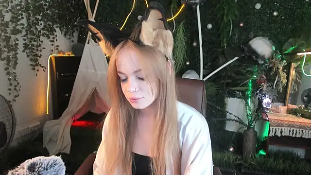 Snapshot of AmyNox chatting on July 8, 2026, 9:32 am AmyNox online show from July 8, 2026, 9:32 am