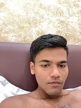 Snapshot of Dazzling_dude chatting on April 21, 2026, 8:48 pm Dazzling dude online show from April 21, 2026, 8:48 pm