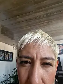 Everlyn sexx online show from July 18, 2026, 7:55 pm
