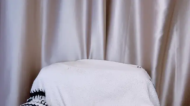 Snapshot of audience114 chatting on February 20, 2026, 12:07 pm audience114 online show from February 20, 2026, 12:07 pm