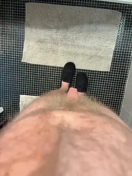Snapshot of benoitxxx chatting on March 18, 2026, 9:56 am benoitxxx online show from March 18, 2026, 9:56 am