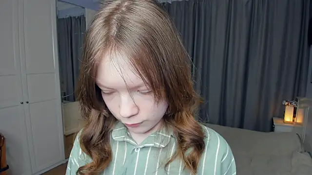 LavenderMitten online show from March 13, 2026, 5:34 am