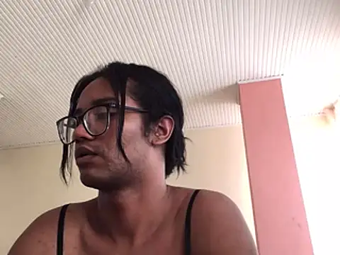 Snapshot of horny_brii chatting on May 16, 2026, 6:40 pm horny brii online show from May 16, 2026, 6:40 pm
