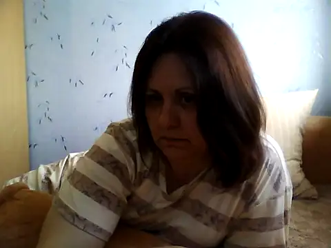 Snapshot of LockyCharm111 chatting on June 24, 2026, 4:05 pm LockyCharm111 online show from June 24, 2026, 4:05 pm