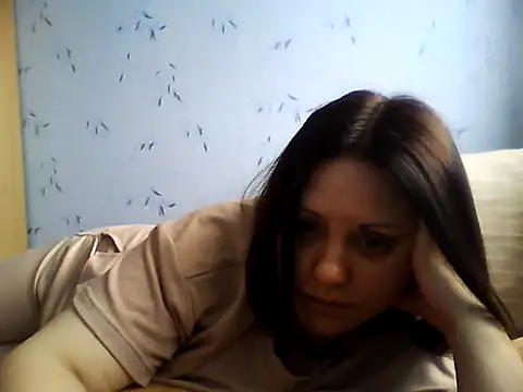 LockyCharm111 online show from April 10, 2026, 7:48 am