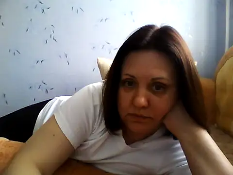 LockyCharm111 online show from May 8, 2026, 8:29 am