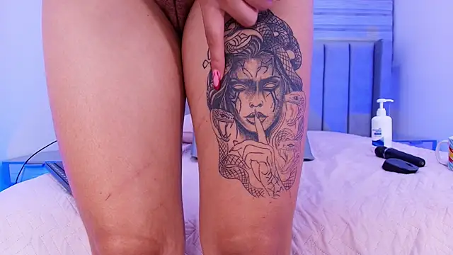 Snapshot of freyhasmith_ chatting on February 20, 2026, 6:26 am freyhasmith online show from February 20, 2026, 6:26 am