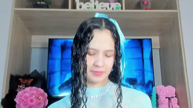 catalina santana4 online show from March 7, 2026, 11:43 pm