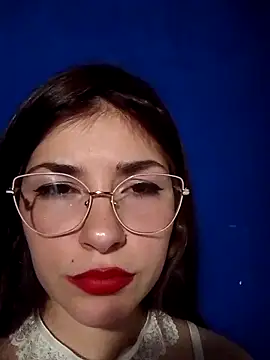 Luna33- online show from February 13, 2026, 2:33 am