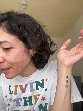 Snapshot of JeanneDuval8888 chatting on May 30, 2026, 10:59 pm JeanneDuval8888 online show from May 30, 2026, 10:59 pm
