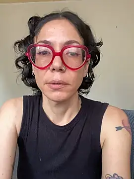 Snapshot of JeanneDuval8888 chatting on May 5, 2026, 11:08 pm JeanneDuval8888 online show from May 5, 2026, 11:08 pm
