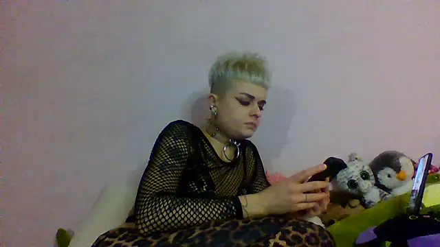 AlisaDear257 online show from April 12, 2026, 1:25 pm