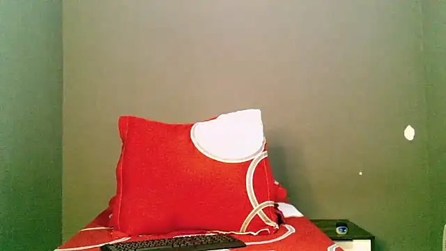 Snapshot of Mabelle_Eveline chatting on June 16, 2026, 8:47 am Mabelle Eveline online show from June 16, 2026, 8:47 am