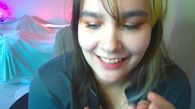 Snapshot of RosieNana chatting on February 10, 2026, 4:50 pm RosieNana online show from February 10, 2026, 4:50 pm