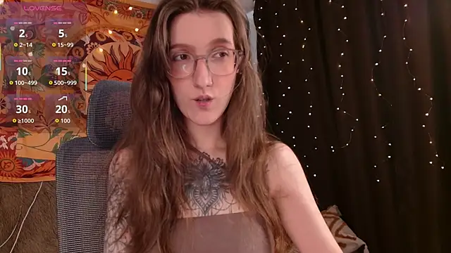 lolami  online show from April 17, 2026, 7:11 am