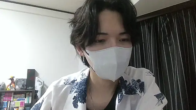 raitokun5555 online show from May 3, 2026, 7:13 am