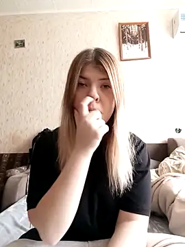 Snapshot of EvaTallor chatting on March 2, 2026, 6:25 am EvaTallor online show from March 2, 2026, 6:25 am