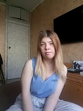 EvaTallor online show from March 19, 2026, 12:49 pm