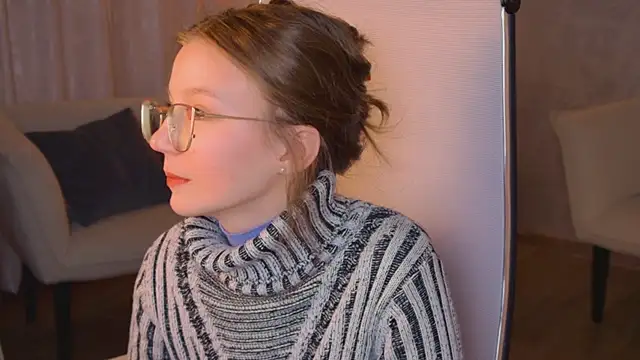 ElliFrankenweenie online show from February 16, 2026, 8:24 am