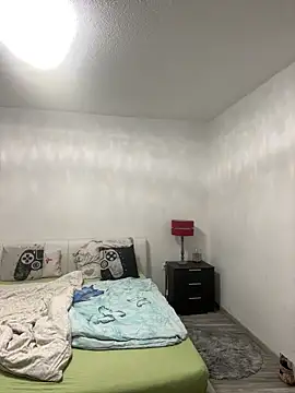 Laura-Loveyou online show from March 3, 2026, 11:12 pm