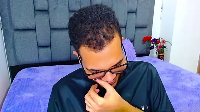 J black  online show from February 25, 2026, 9:25 pm